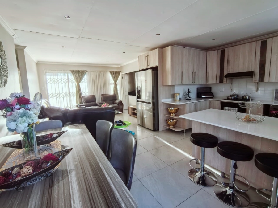 3 Bedroom Property for Sale in Bloemspruit Free State